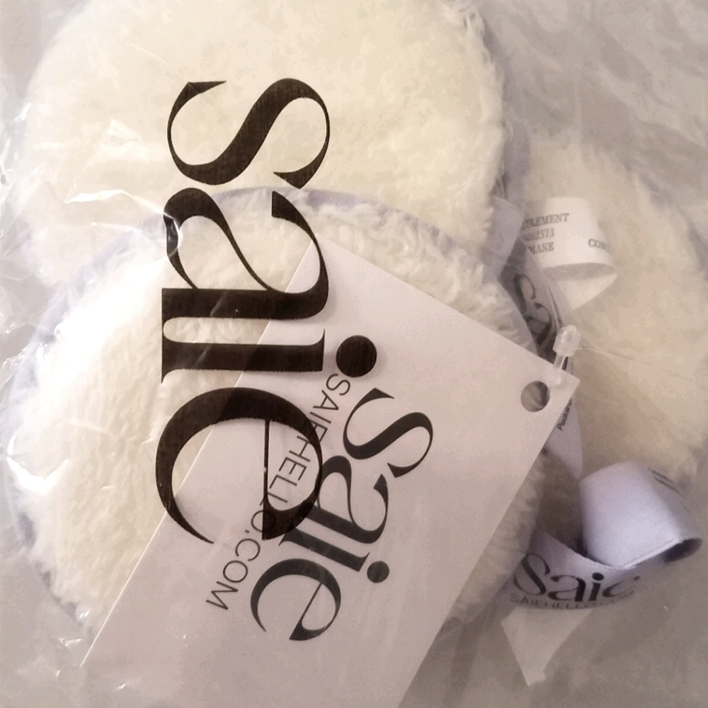Saie Hello Makeup Rounds